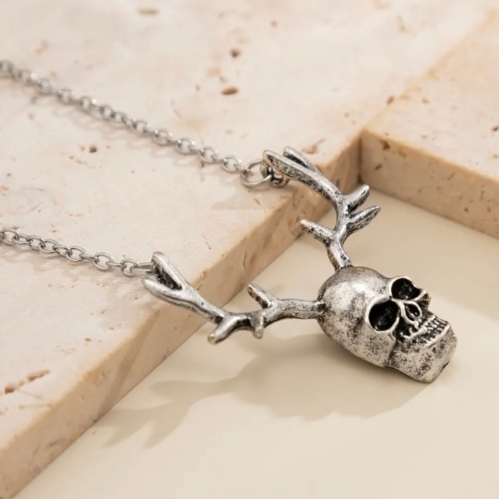 1pc Halloween Funny Skull Pendant Necklace